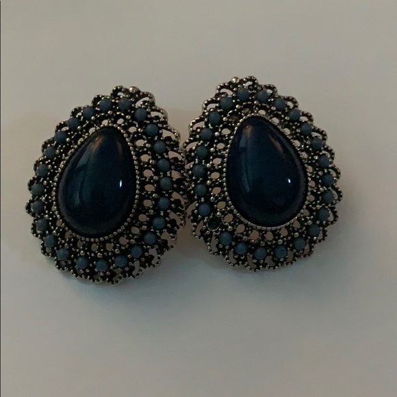 earrings - Picture 1 of 1